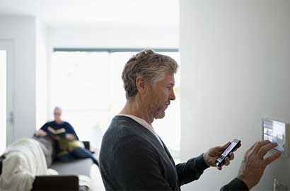 Repair or replace? Learn the signs of a bad thermostat and how to respond.