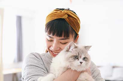 Pets are family, but nobody loves the odors that accompany them. Here’s a roundup of tips to help keep control pet odors.